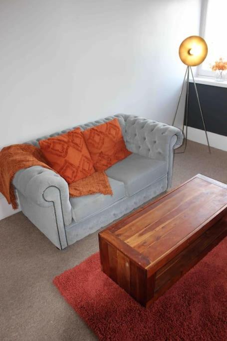 Executive Top Floor 1 Bedroom Apartment Aberdeen Extérieur photo