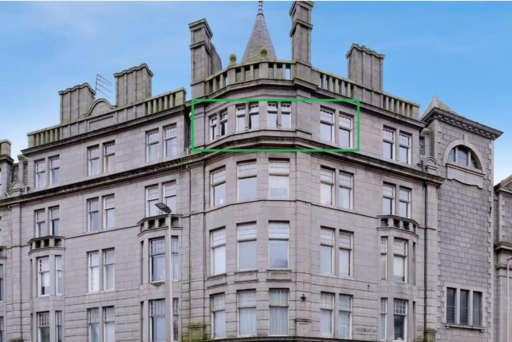 Executive Top Floor 1 Bedroom Apartment Aberdeen Extérieur photo